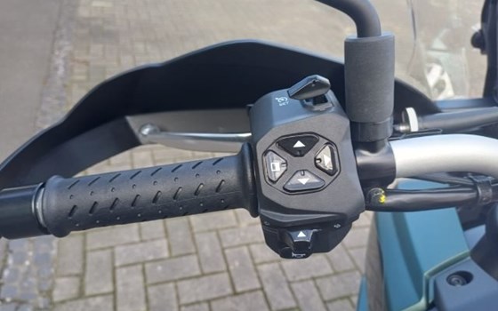 Gebrauchtmotorrad Aprilia Tuareg 660 - Bild 12