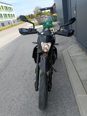 KTM 690 SMC R (weiß) - Bild 7