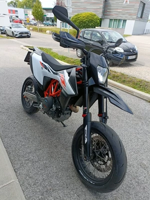 KTM 690 SMC R (weiß) - Bild 4