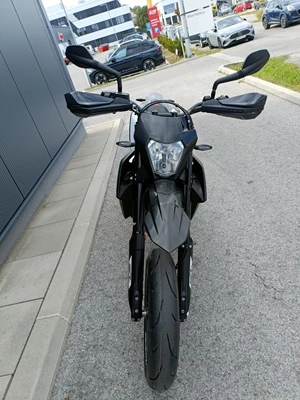 KTM 690 SMC R (weiß) - Bild 8