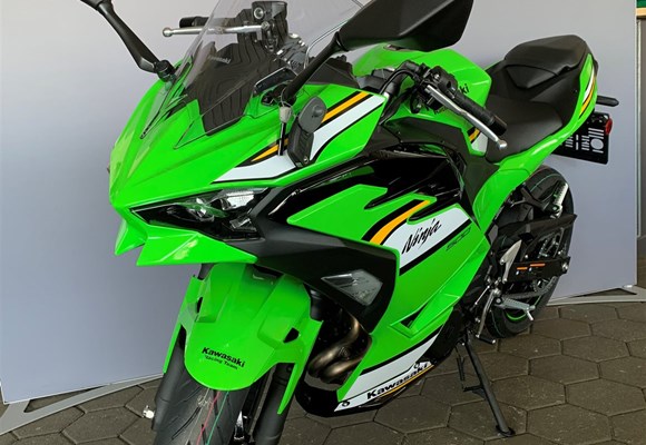 Kawasaki Ninja 500 SE