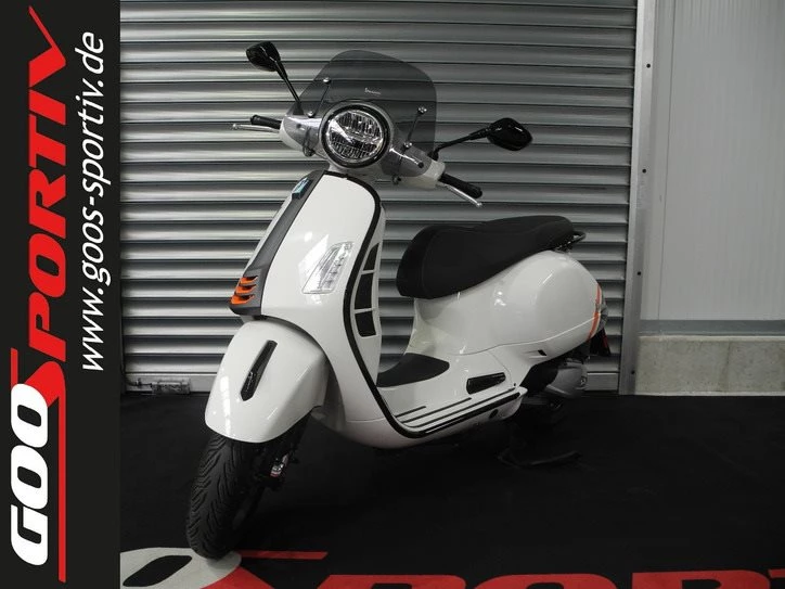 Vespa GTS 300 Super Sport