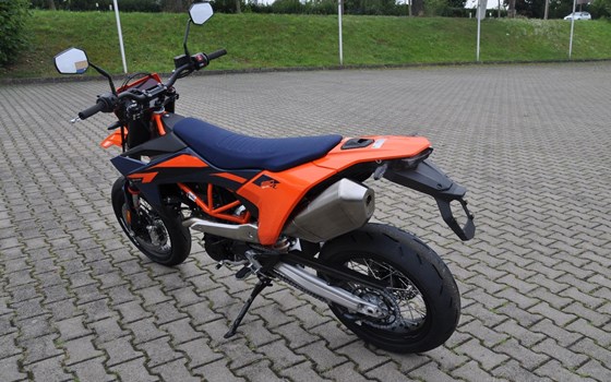 Gebrauchtmotorrad KTM 690 SMC R - Bild 9