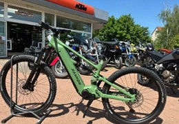 Neumotorrad Raymon Tarok Pure