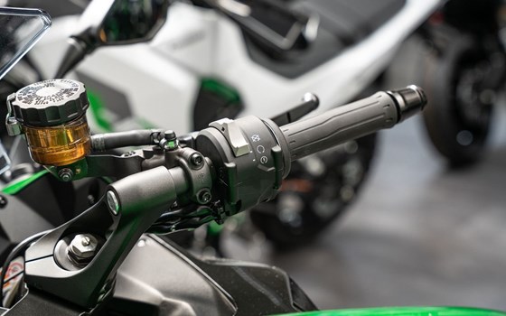 Neufahrzeug Kawasaki Ninja 1100SX SE - Bild 10