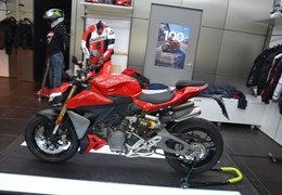 Gebrauchte Ducati Streetfighter V2