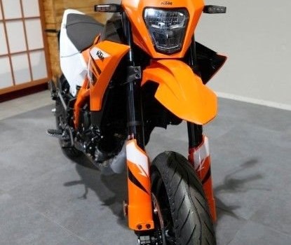 Gebrauchtmotorrad KTM 125 SMC R - Bild 4