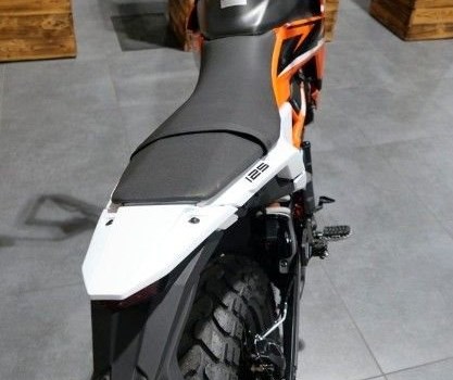Gebrauchtmotorrad KTM 125 Enduro R - Bild 9