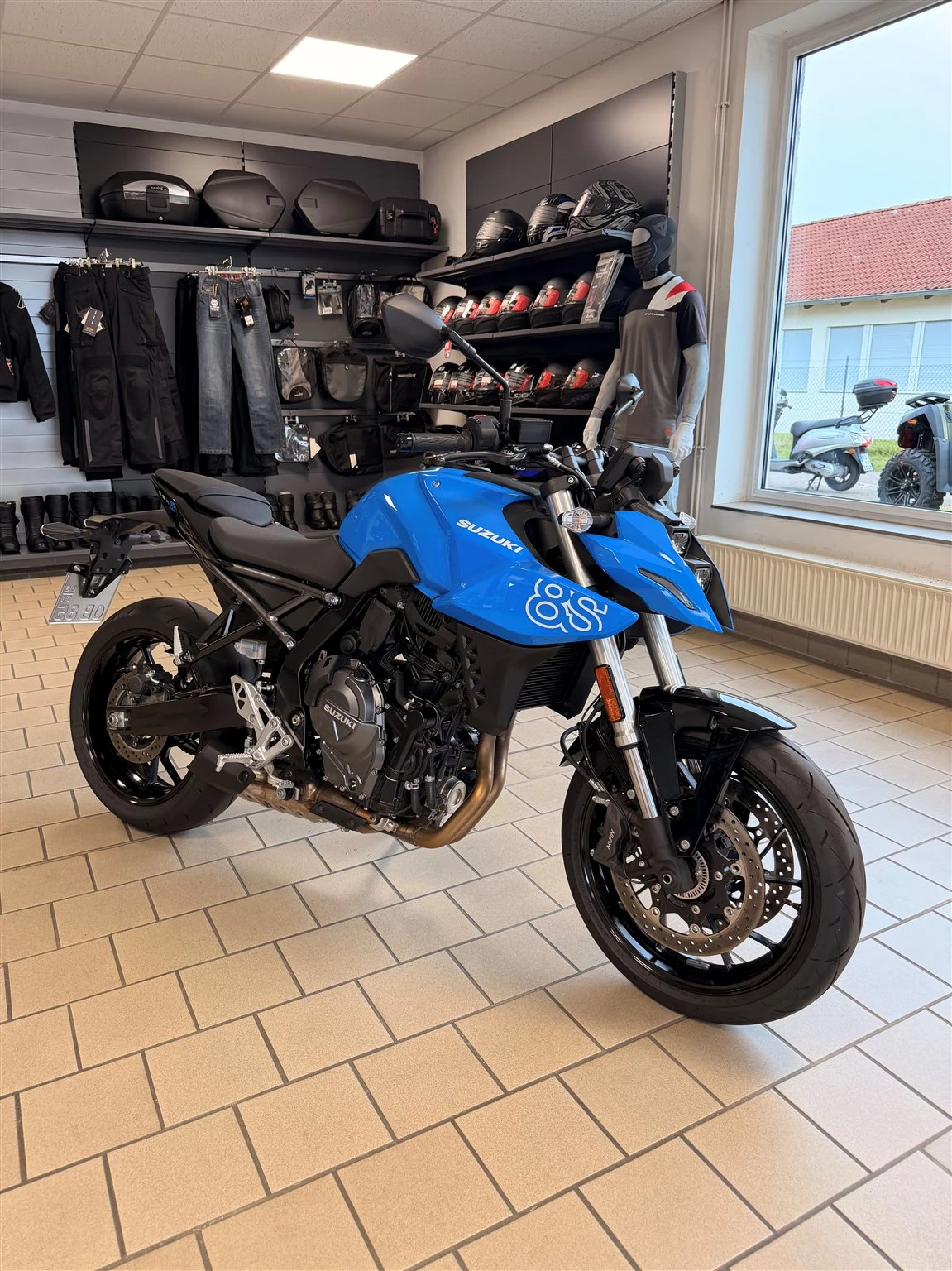 Suzuki GSX-8S
