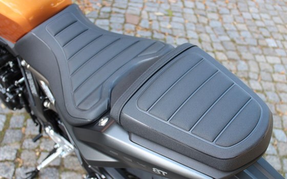 Gebrauchtmotorrad Suzuki GSX-8T - Bild 8