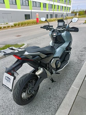 Honda X-ADV (Matte Deep Mud Grey) - Bild 9