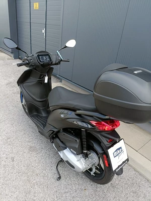 Piaggio Liberty 125 S (Nero Meteora) - Bild 5