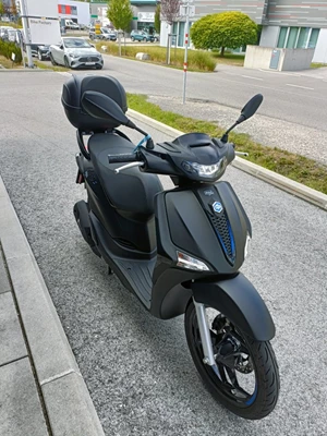 Piaggio Liberty 125 S (Nero Meteora) - Bild 3
