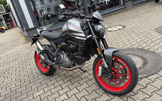 Gebrauchtmotorrad Ducati Monster + - Bild 1