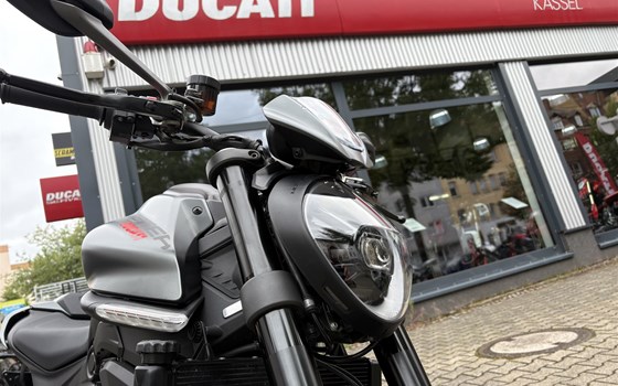 Gebrauchtmotorrad Ducati Monster + - Bild 12