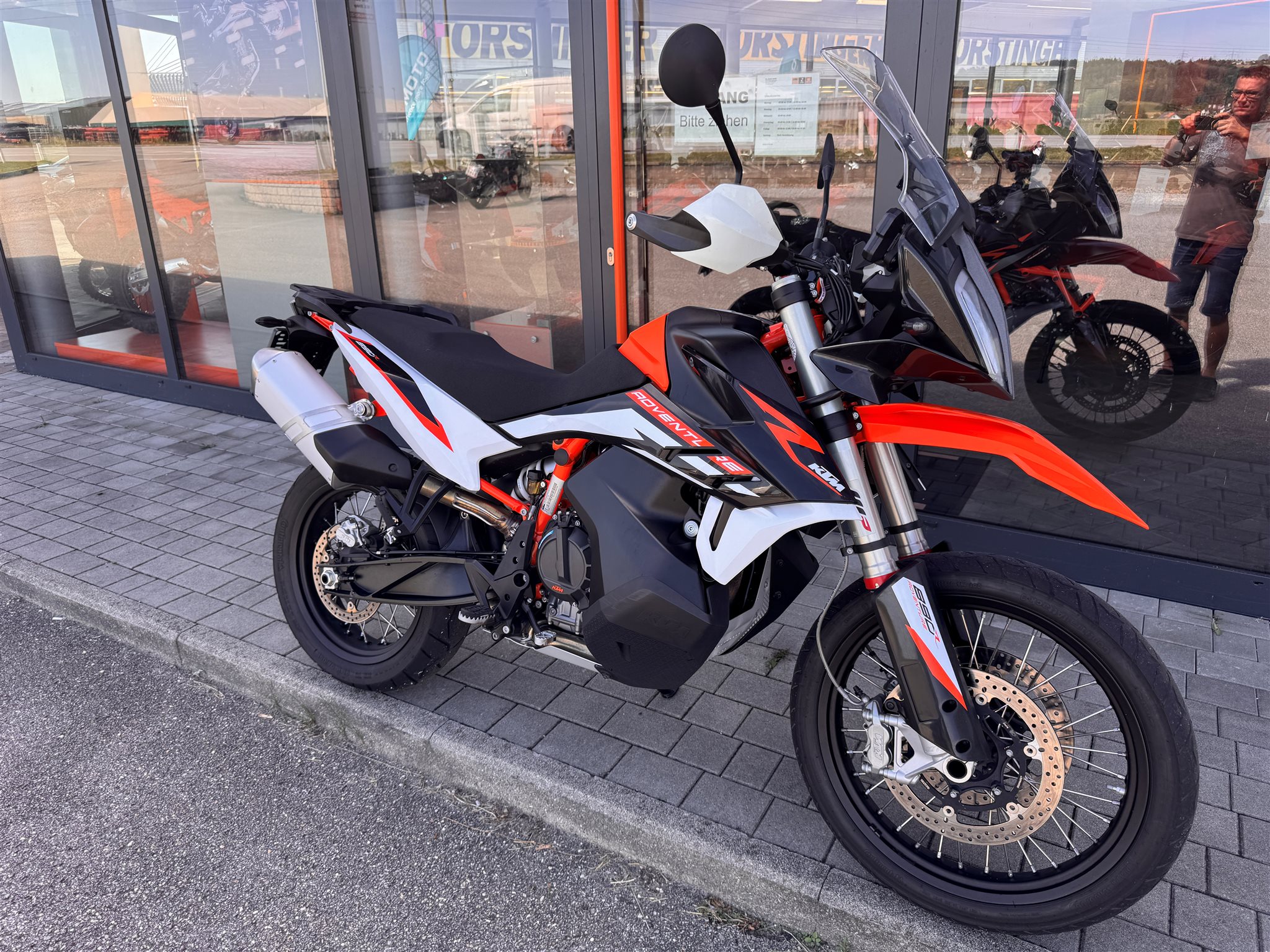 KTM 890 Adventure R