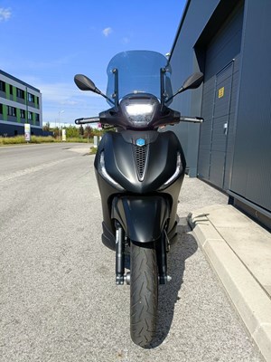 Piaggio Beverly 400 S (Nero Meteora) - Bild 8