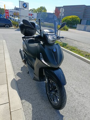 Piaggio Beverly 400 S (Nero Meteora) - Bild 4