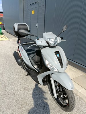 Piaggio Medley 125 S (Grigio Materia) - Bild 3