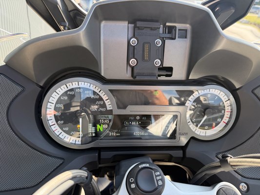 BMW R 1250 RT (carbon-schwarz metallic) - Bild 9