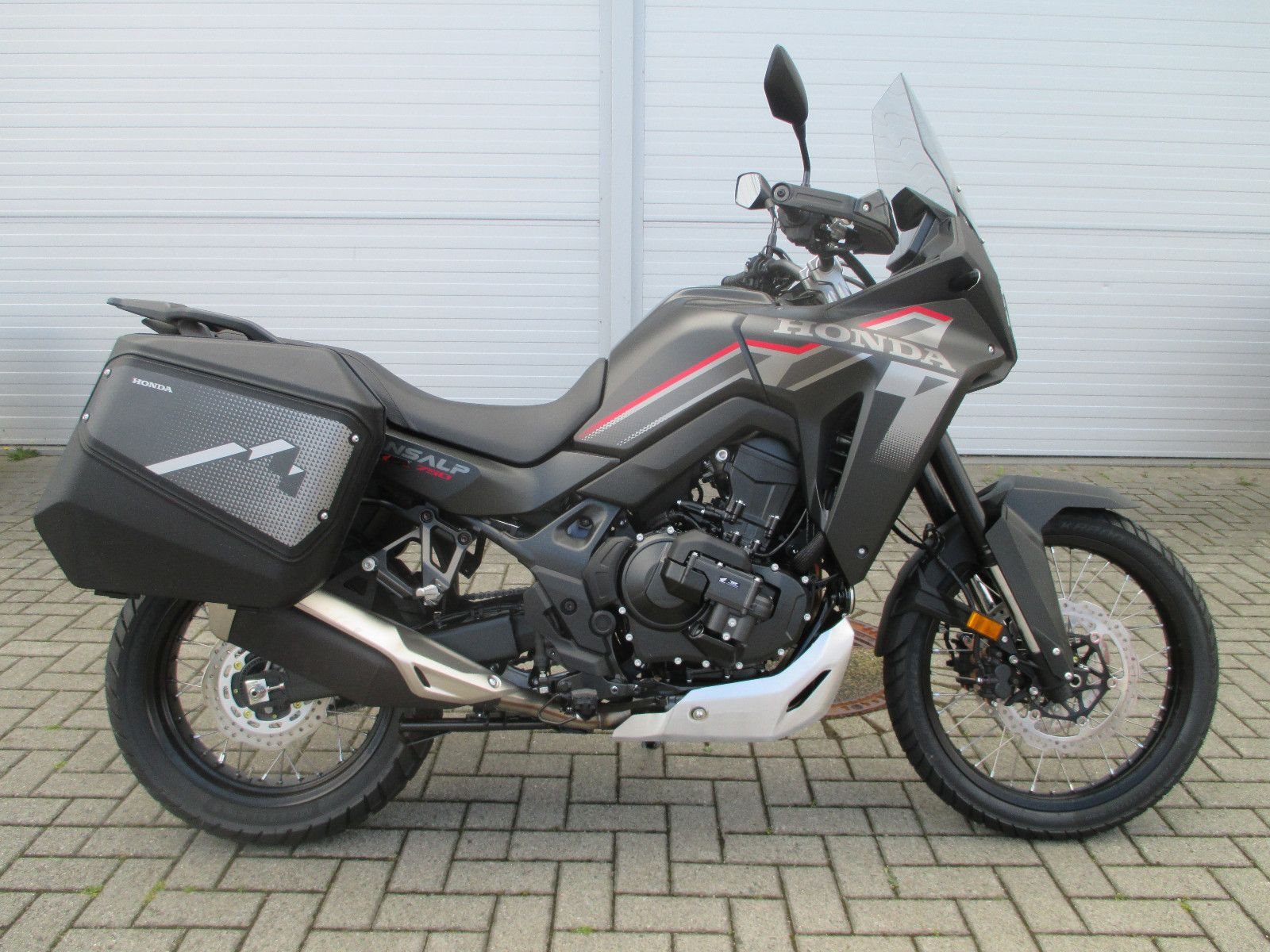 Honda XL750 Transalp E-Clutch