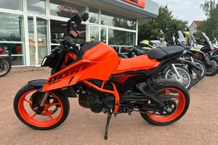 KTM 390 Duke