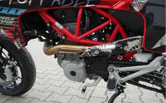 Gebrauchtmotorrad GASGAS SM 700 - Bild 9