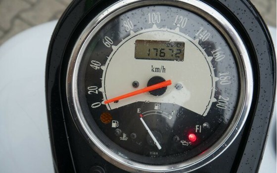Gebrauchtmotorrad Kawasaki VN 900 Custom - Bild 11