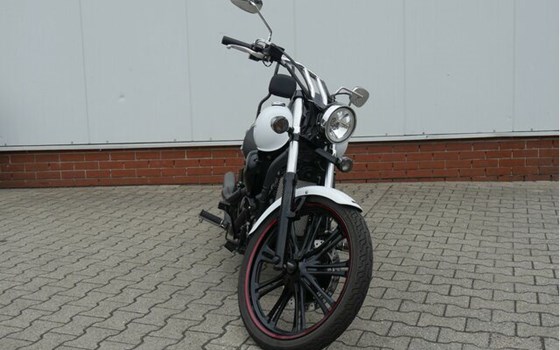 Gebrauchtmotorrad Kawasaki VN 900 Custom - Bild 19