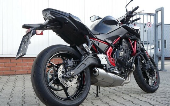 Gebrauchtmotorrad Kawasaki Z650 - Bild 8
