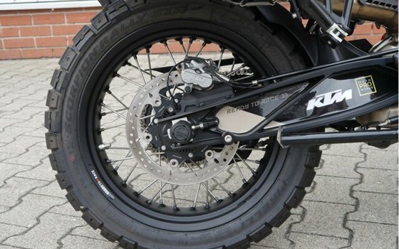 Gebrauchtmotorrad KTM 790 Adventure R - Bild 6