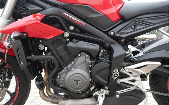 Gebrauchtmotorrad Triumph Street Triple S - Bild 10