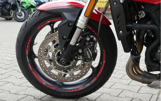 Gebrauchtmotorrad Triumph Street Triple S - Bild 11