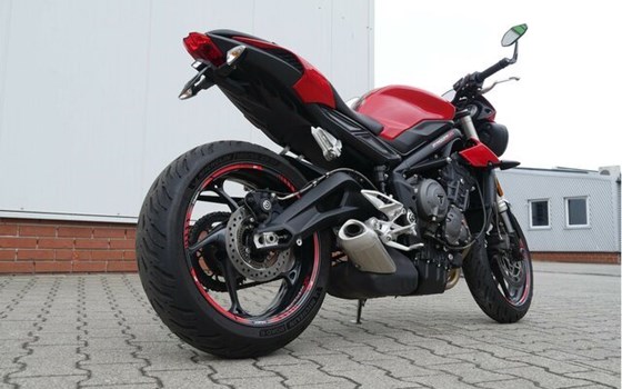 Gebrauchtmotorrad Triumph Street Triple S - Bild 21
