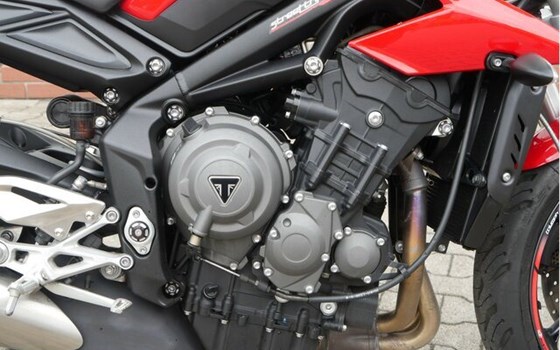 Gebrauchtmotorrad Triumph Street Triple S - Bild 5