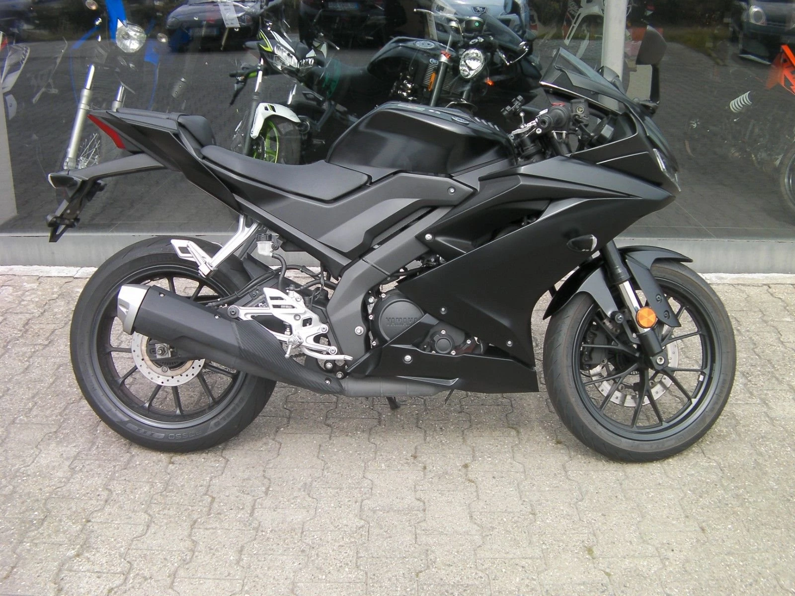 Yamaha R125