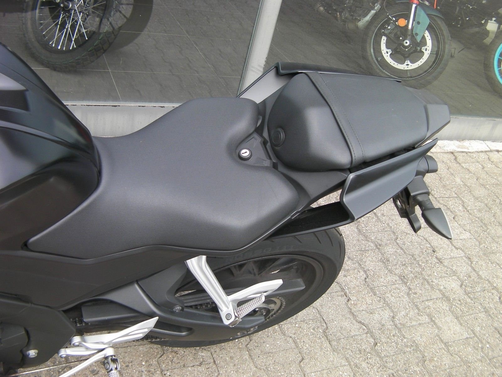Yamaha R125, 1.Hand
