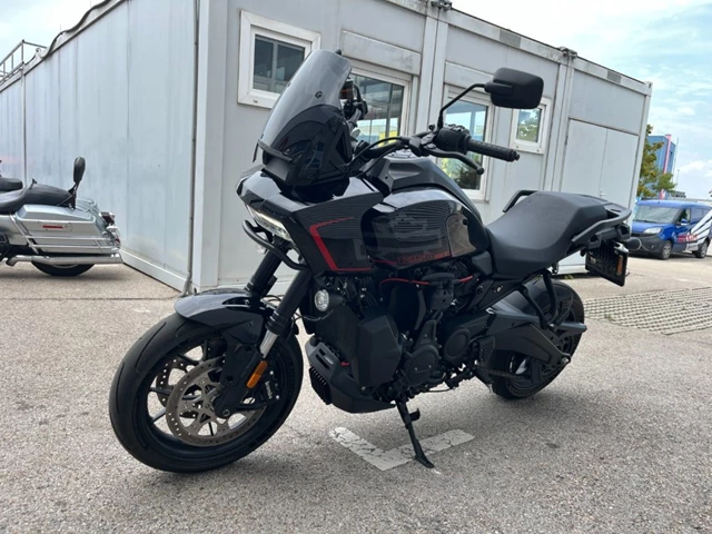 Harley-Davidson Pan America 1250 ST (schwarz) - Bild 9