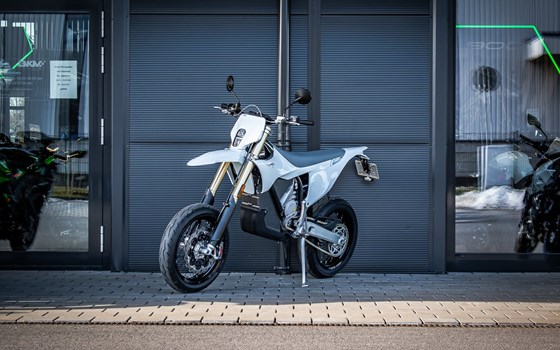 Gebrauchtmotorrad Stark Future Varg SM - Bild 6