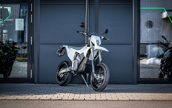 Gebrauchtmotorrad Stark Future Varg SM - Bild 7