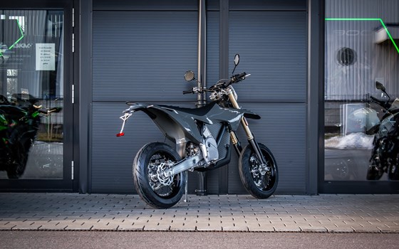 Gebrauchtmotorrad Stark Future Varg SM - Bild 9