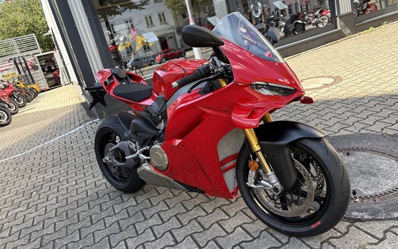 Gebrauchtmotorrad Ducati Panigale V4 S - Bild 1