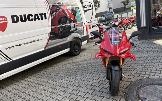 Gebrauchtmotorrad Ducati Panigale V4 S - Bild 4