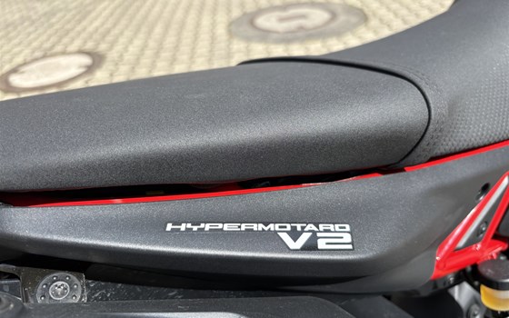 Gebrauchtmotorrad Ducati Hypermotard V2 - Bild 10