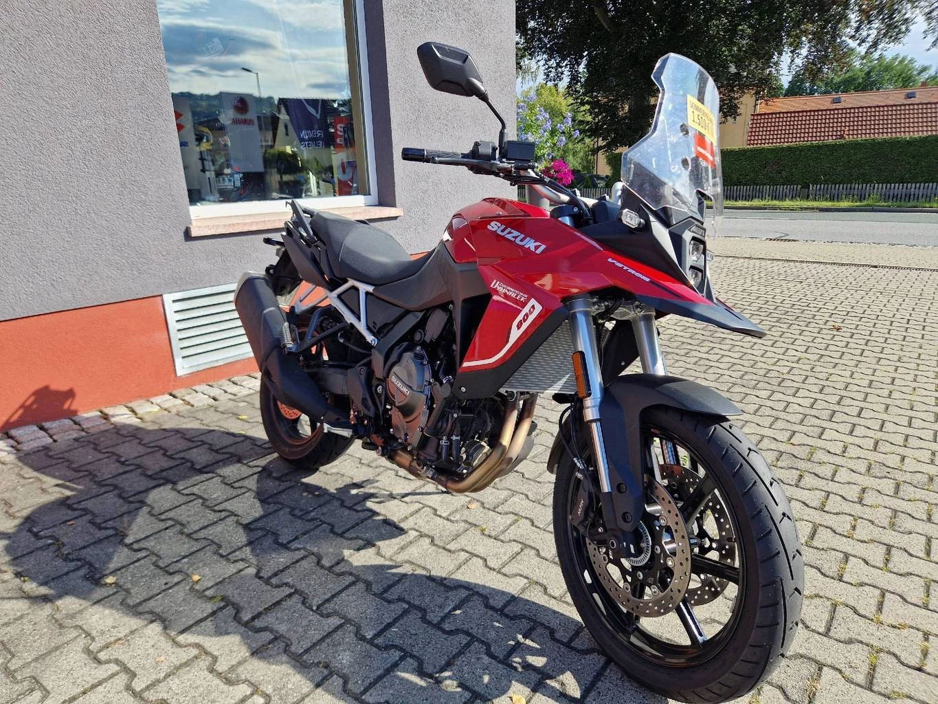 Suzuki V-Strom 800