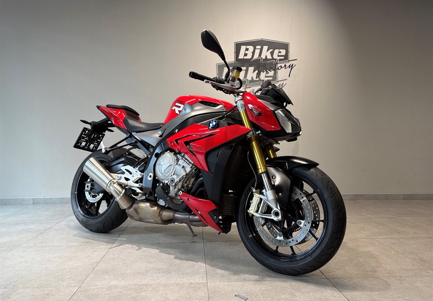 BMW S 1000 R (rot)