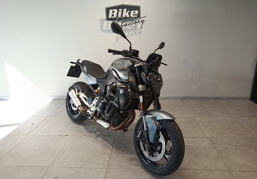 BMW F 900 R (Bluestone Metallic , N3R)