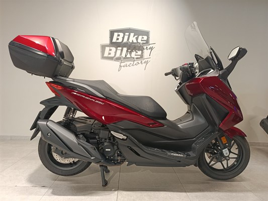 Honda Forza 350 (rot) - Bild 2