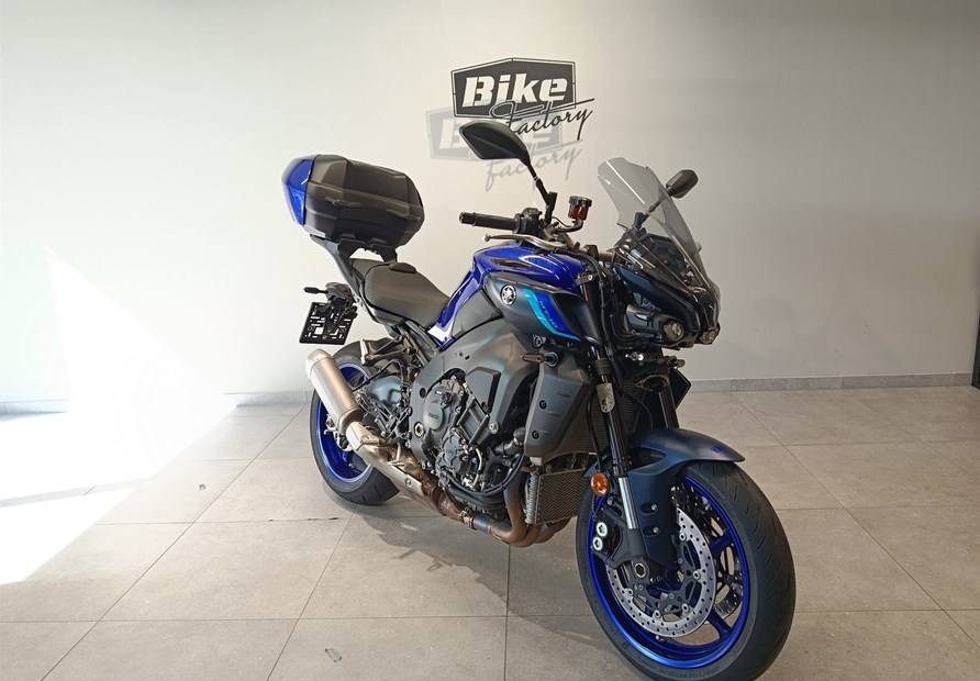 Yamaha MT-10 (blau)