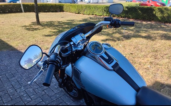 Gebrauchtmotorrad Harley-Davidson Softail Sport Glide FLSB - Bild 14